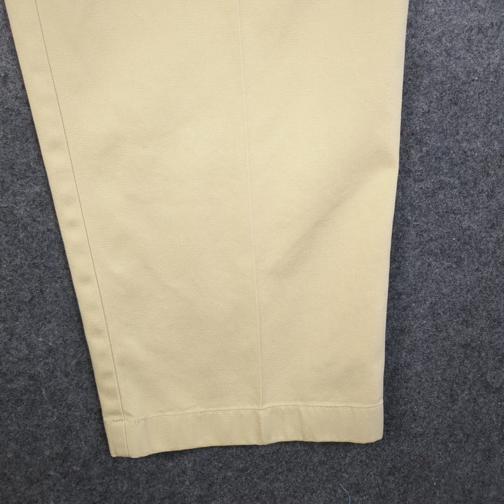 LL Bean Classic Fit Pleated Chinos Mens 42x32 Khaki Tan Cotton Pants - Picture 4 of 14